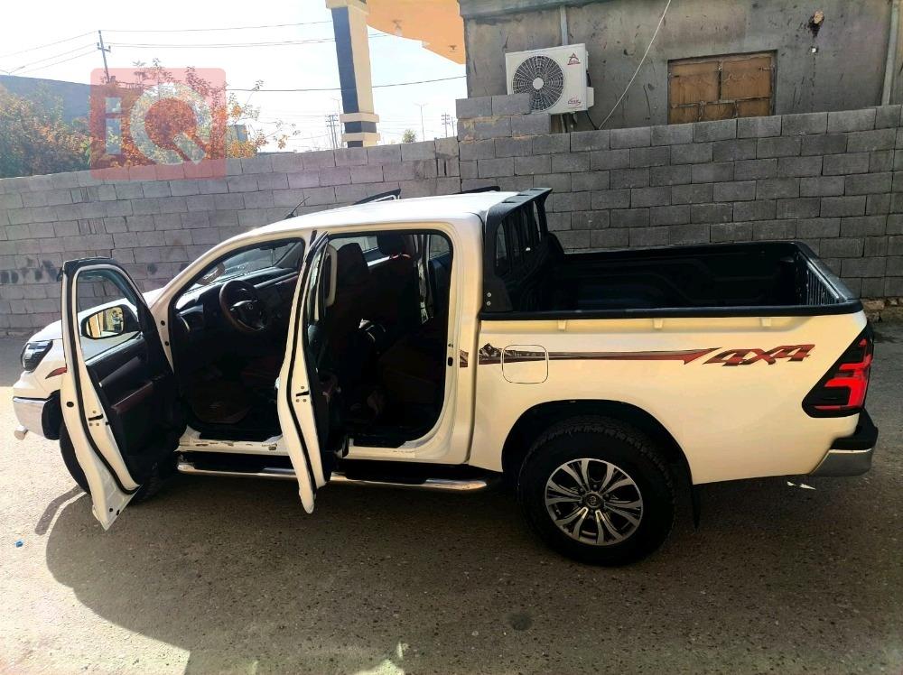 تويوتا هايلوكس